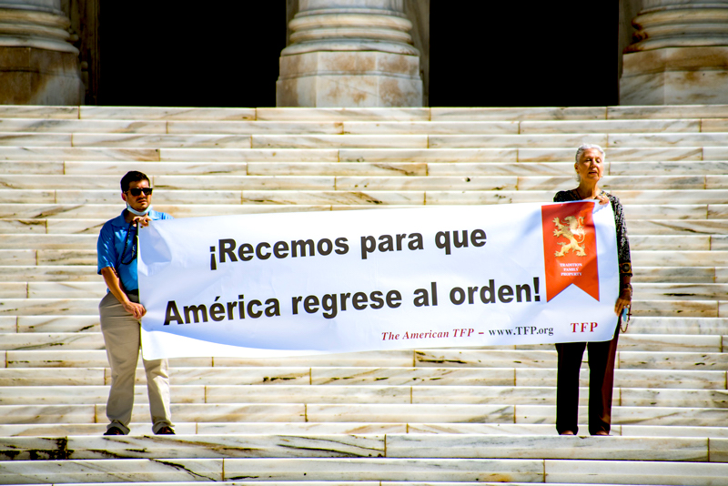 Puertorriqueños participan del Rally en San Juan