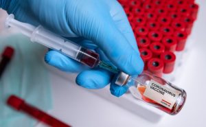 corona virus vaccine syringe