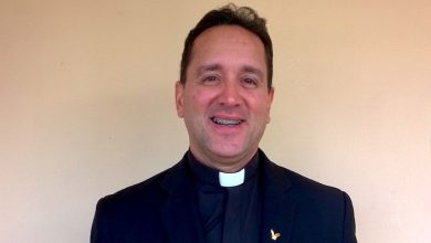 padre-carlos-perez
